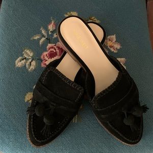 Nine West black suede slides/size 9M—New